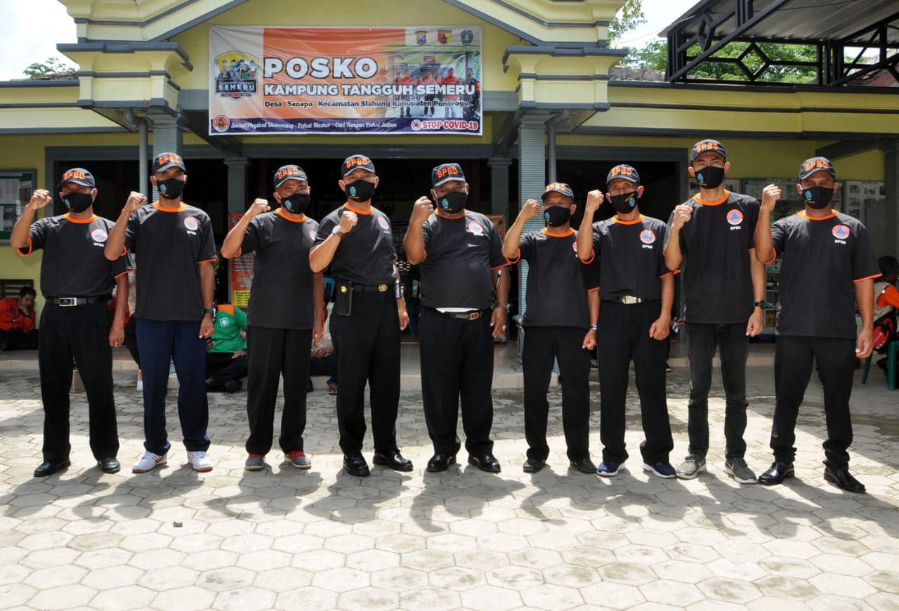 35 Relawan Desa Senepo Siap Mengatasi Bencana