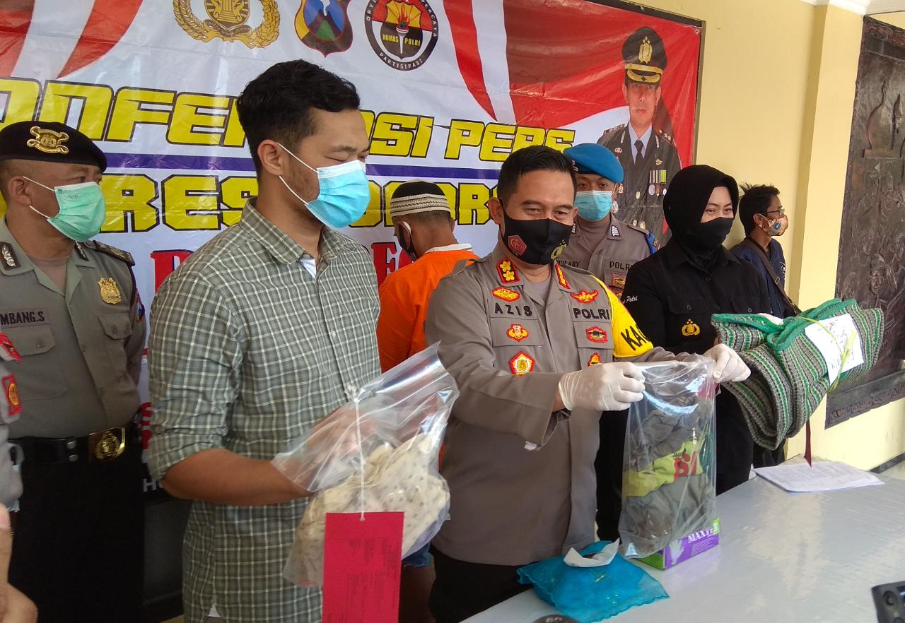 Barang Bukti dan Tersangka saat rilis di Polres Ponorogo