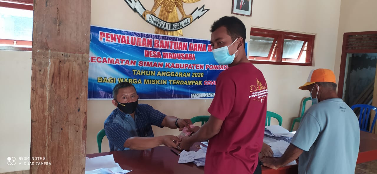 Penyaluran BLT Covid 19 Desa Madusari berjalan lancar