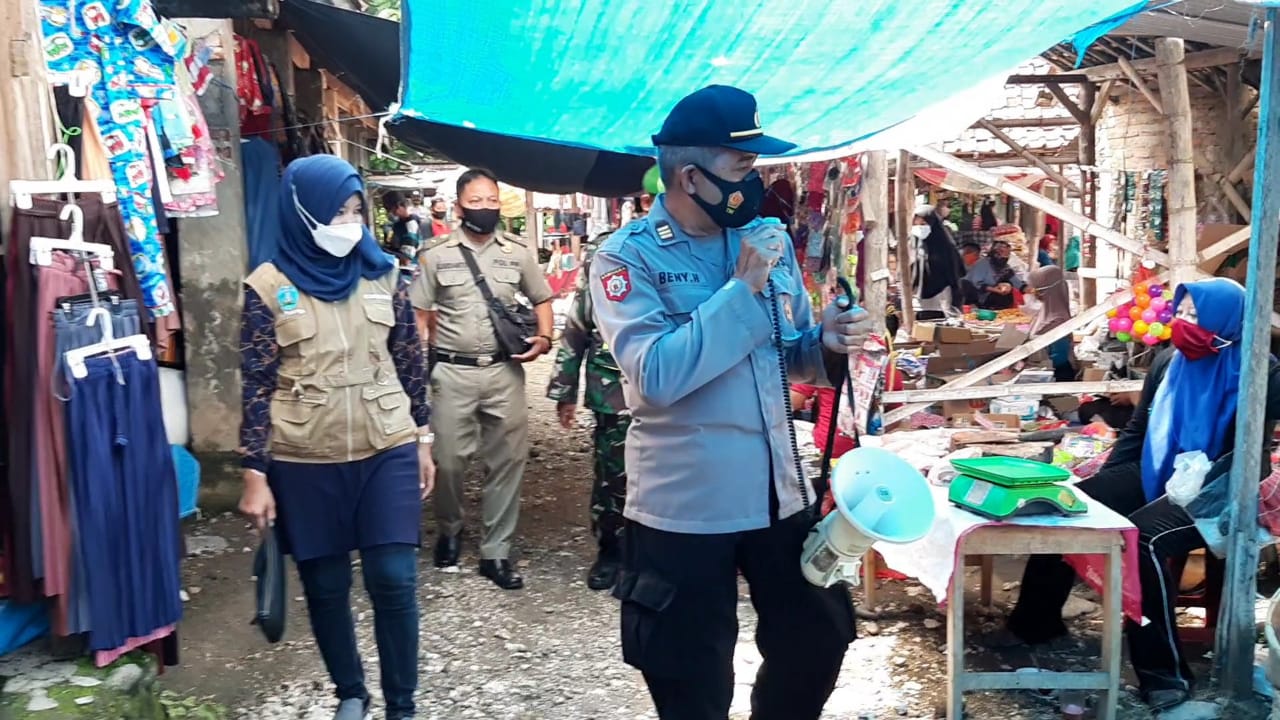 Muspika Kecamatan Sukorejo Gelar Operasi Yustisi dan Masker