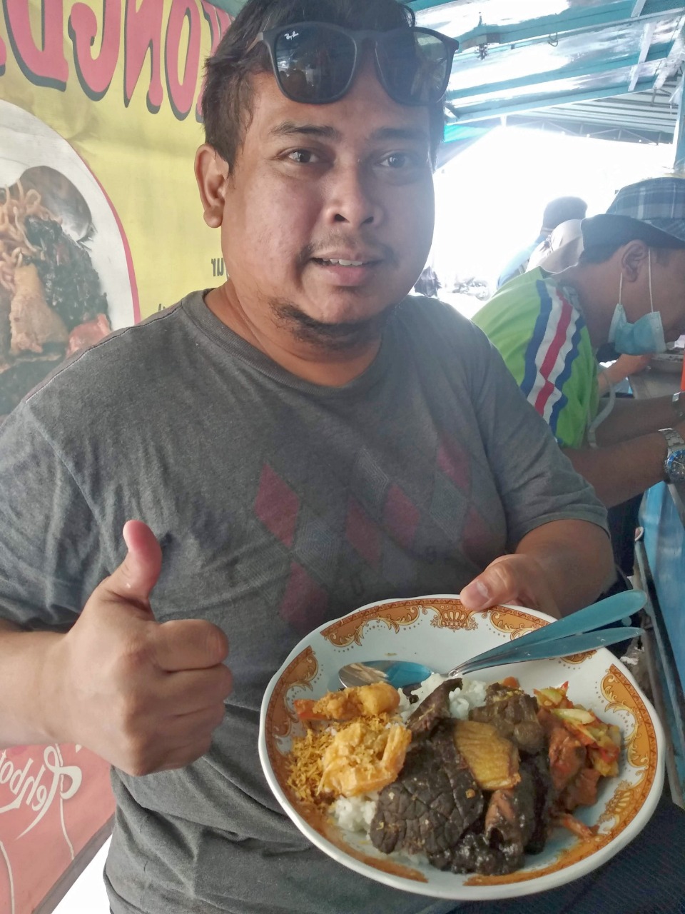 Kongde Mbak May, Kuliner Viral Di Surabaya