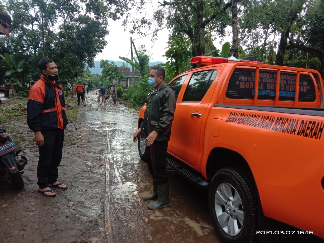 Hujan Deras, Duri Slahung Banjir, TNI POLRI Dan BPBD Turun Tangan