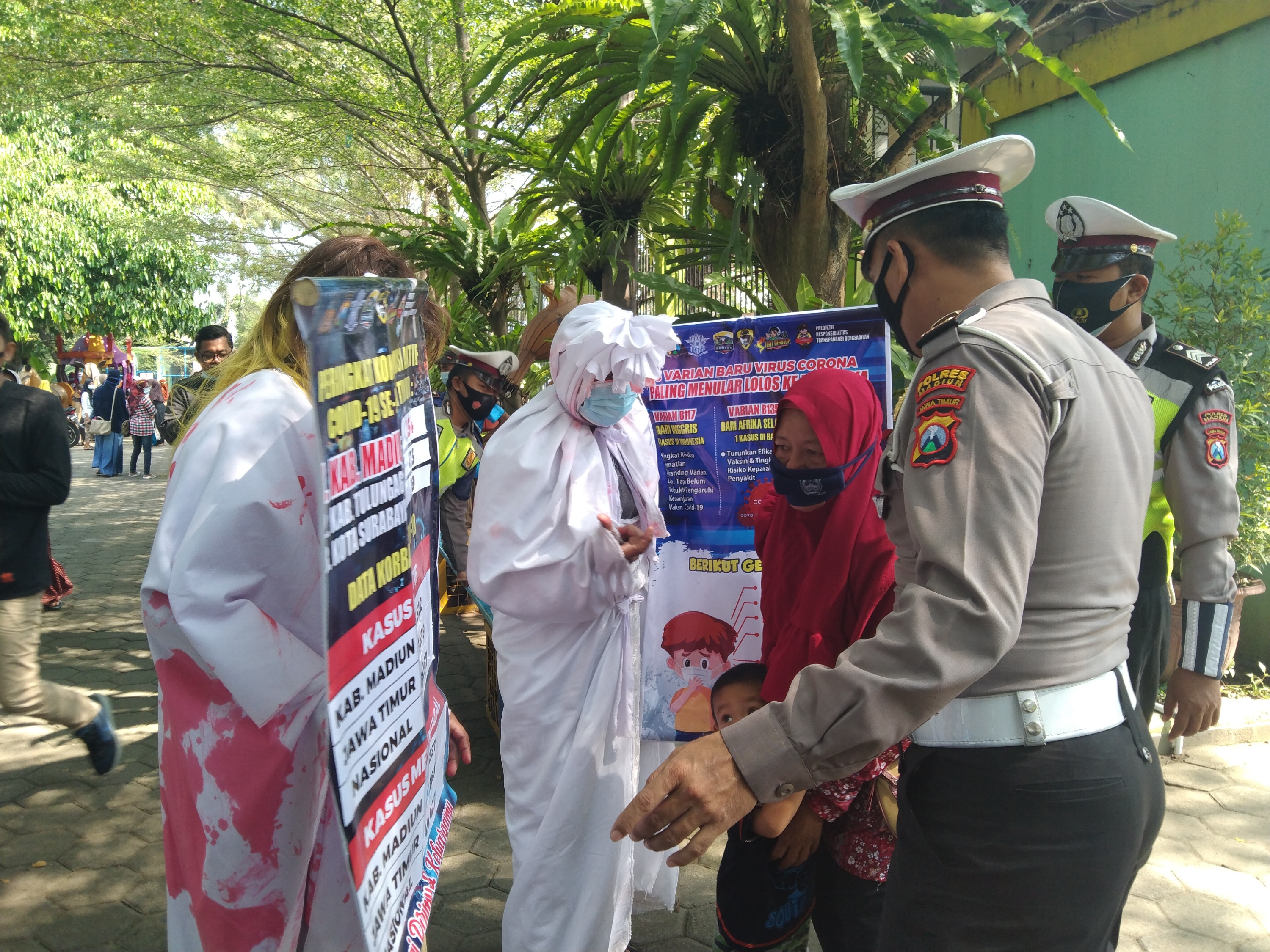 Penampakan hantu di tempat wisata Umbul Square