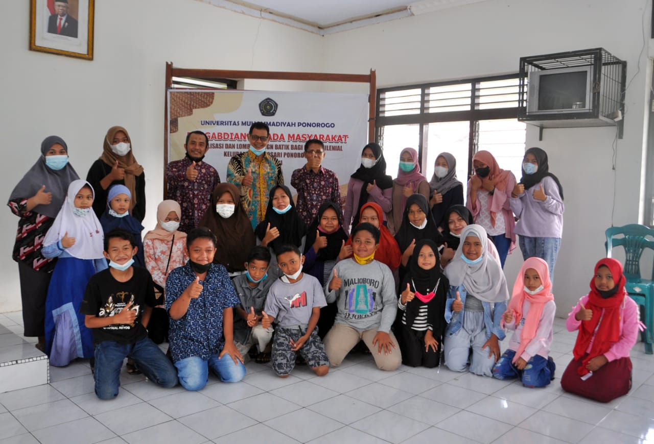 Unmuh Ponorogo : Gelar Lomba Design Batik Bagi Kaum Milenial