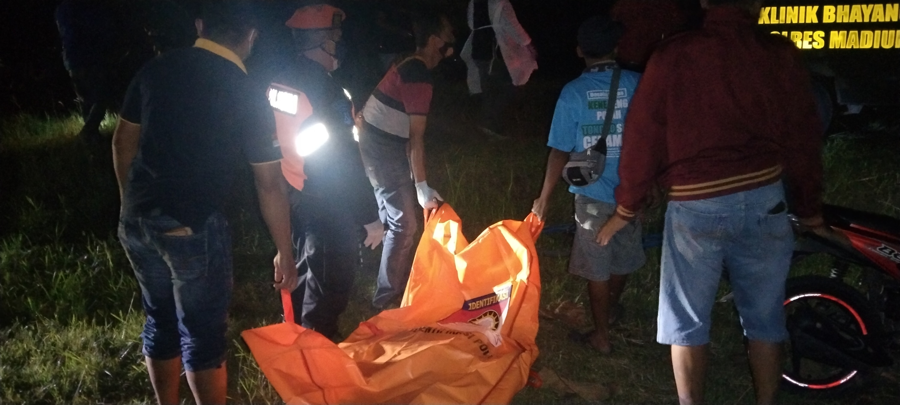 Keadaan korban saat di evakuasi di TKP