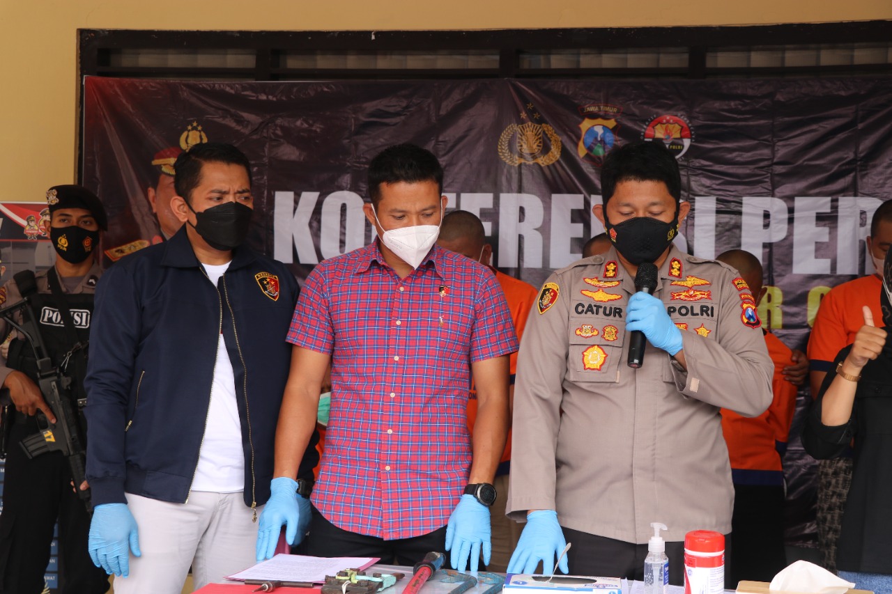 Kapolres Ponorogo Saat Gelar Press Release