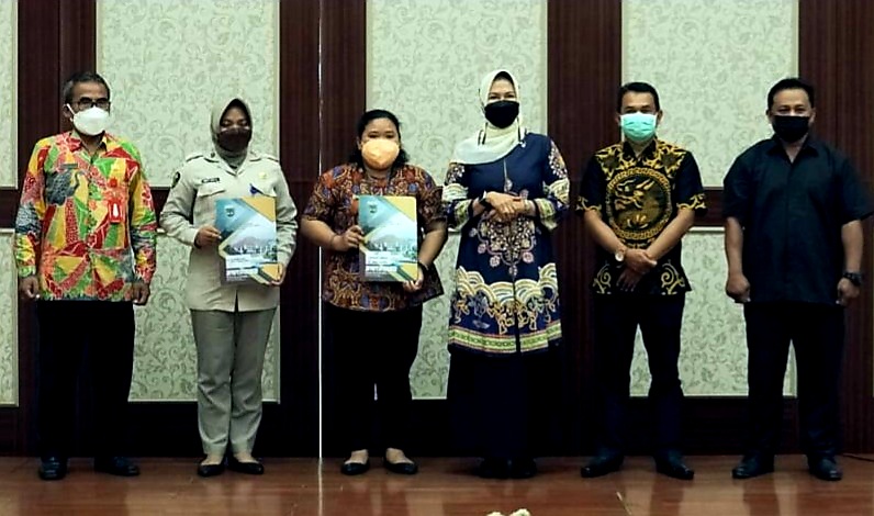 Walikota Batu Dewanti Rumpoko usai Peresmian SiCantik