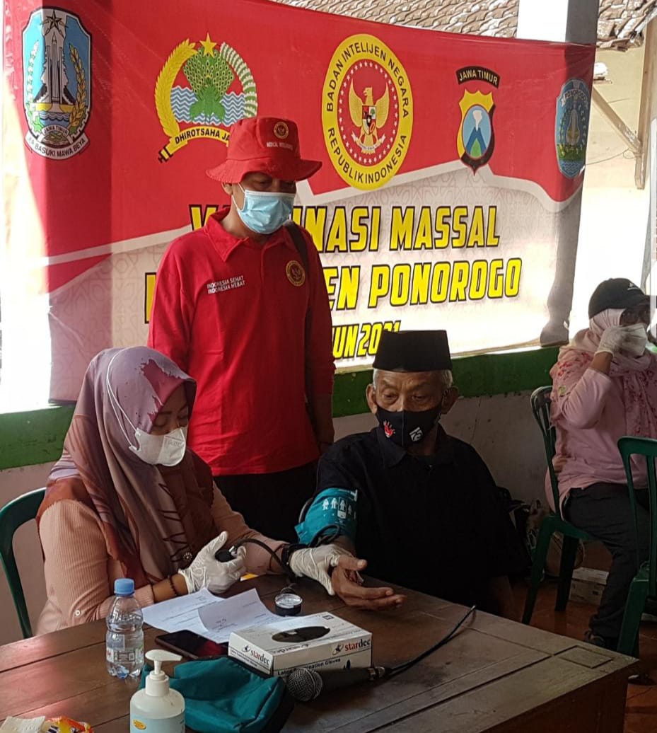 BIN Jawa Timur dampingi lansia dalam vaksin massal