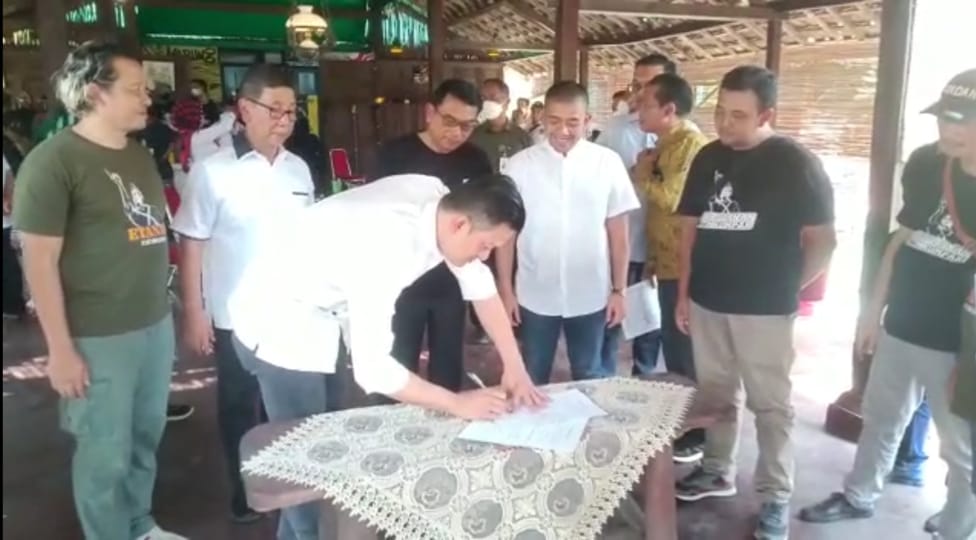 Penandatangan MoU Hatra Group dengan Blanggreng Wilis