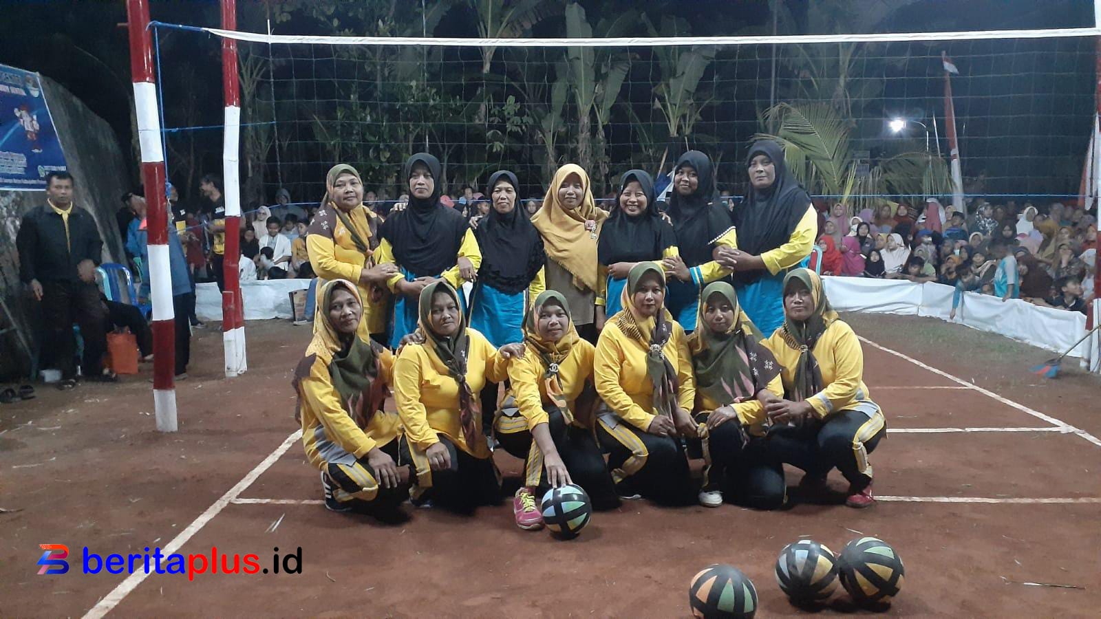 Sebelum bertanding regu manunggal A dan Manunggal B