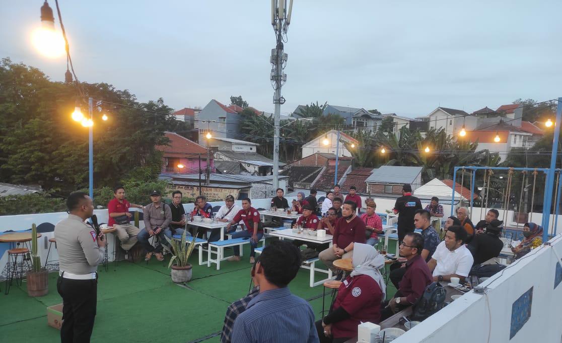 Ngopi bareng wartawan bersama Polres Gresik