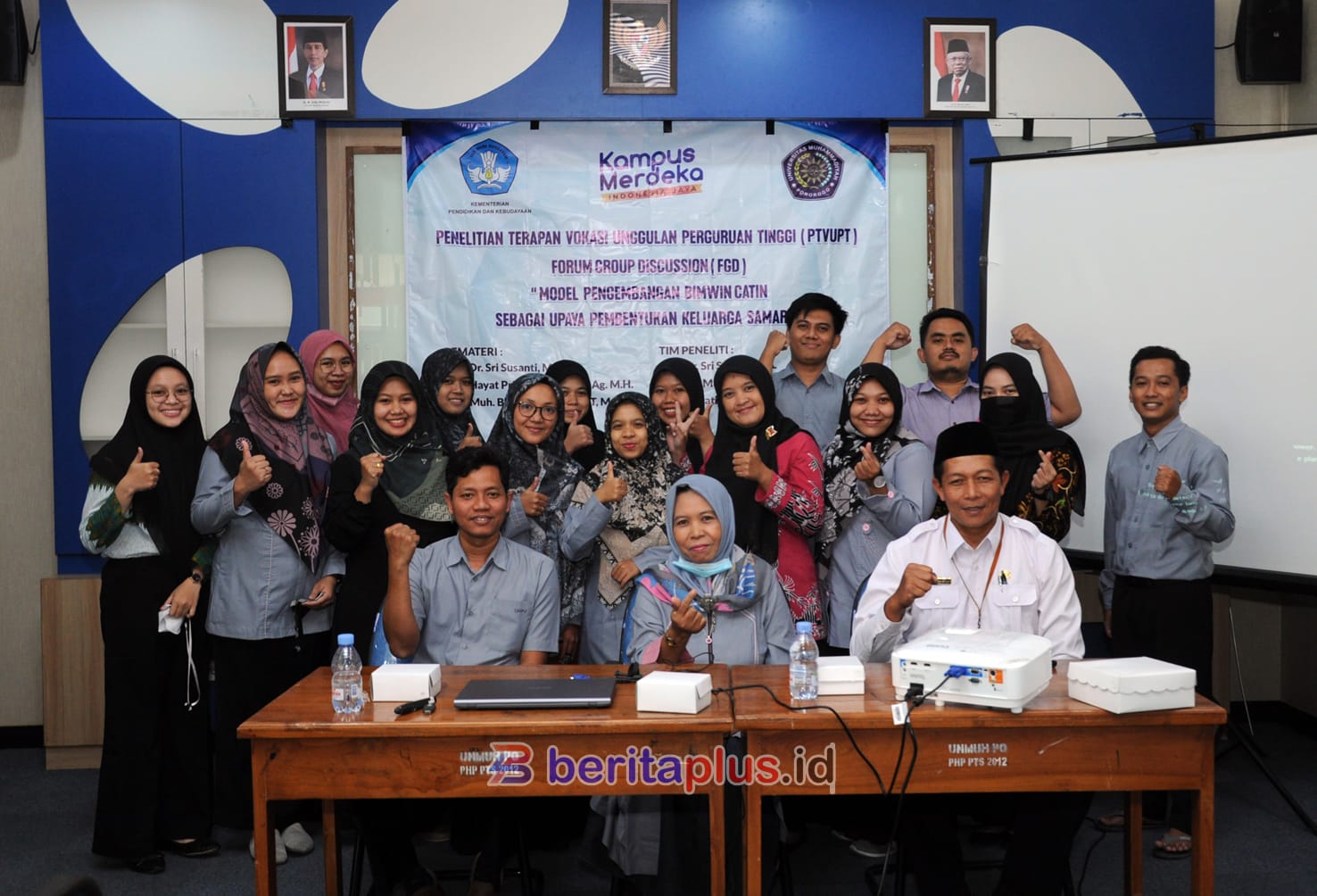 Foto Bersama Tim Peneliti Ciptakan Model Bimbingan Perkawinan Berbasis Android