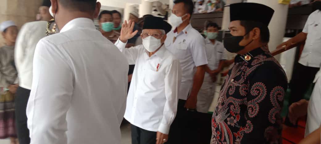 Wapres KH Maruf Amin Berada di Masjid