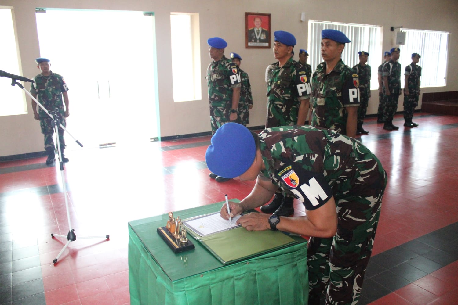 Sertijab Dansubdenpom V/4
-2 Gresik