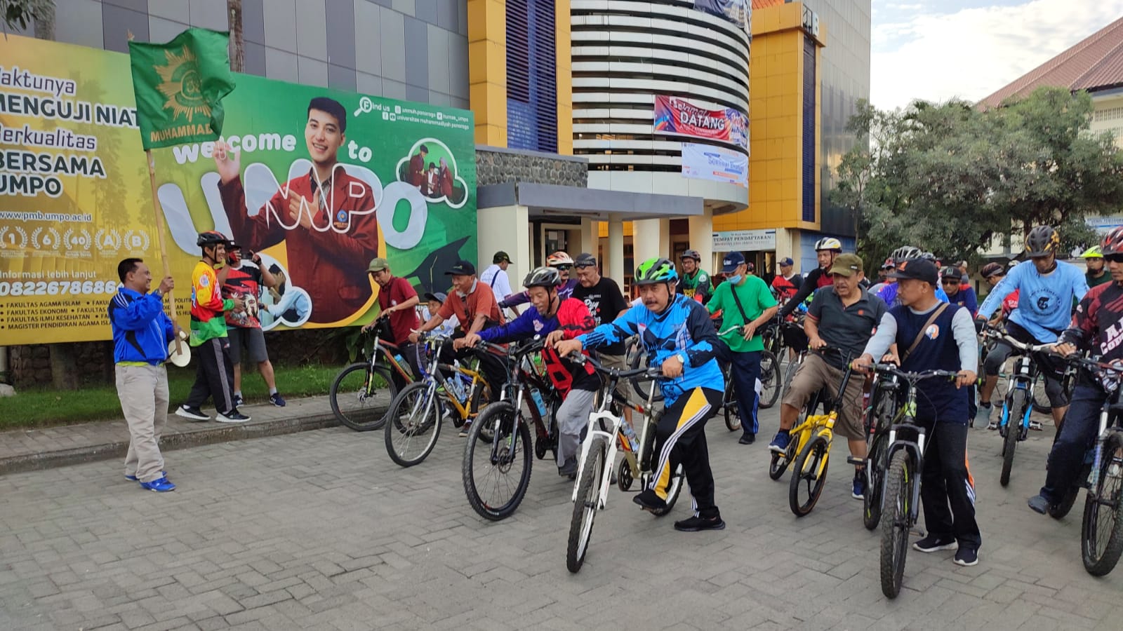 Gowes bareng poro Pejabat