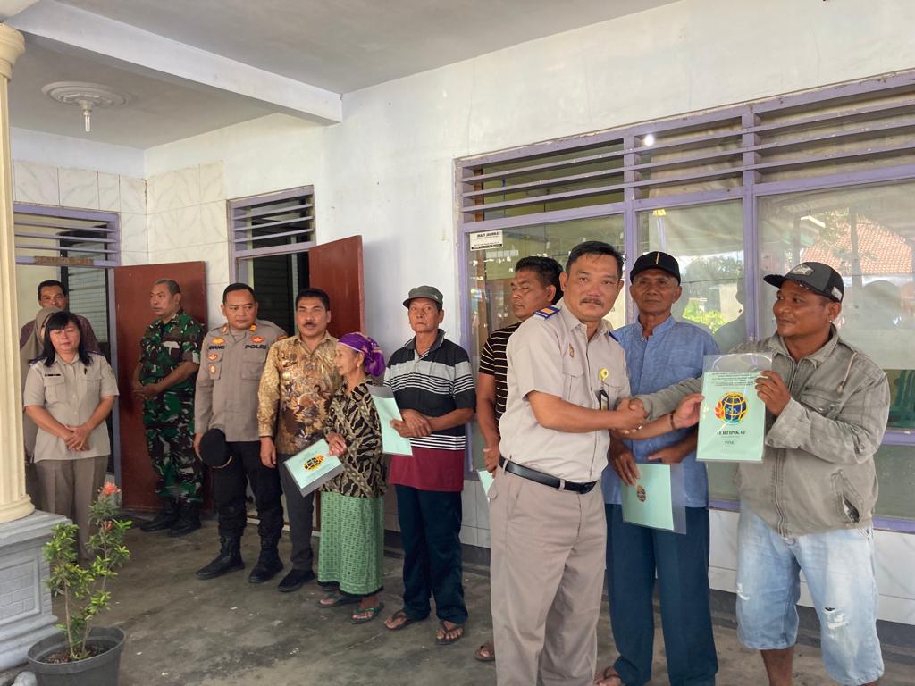 Pemdes Dukuh Klopo Bagikan 900 Sertifikat Hak Atas Tanah Program PTSL