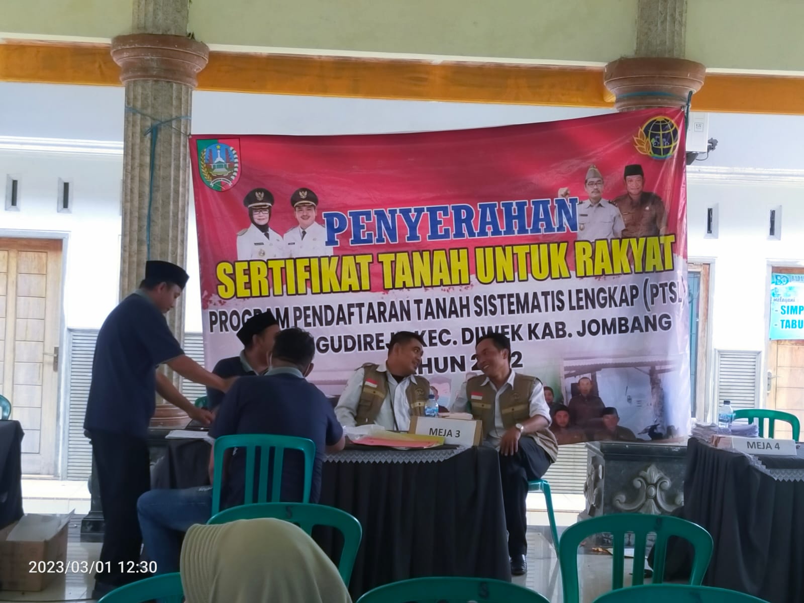 Pemdes Ngudirejo Bersama BPN Jombang Membagikan 1108 Sertifikat PTSL