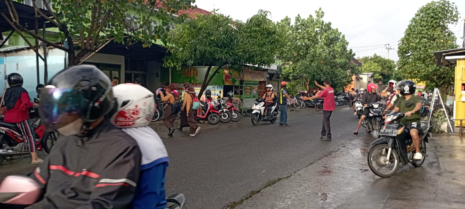 Suasana jalan Pahlawan