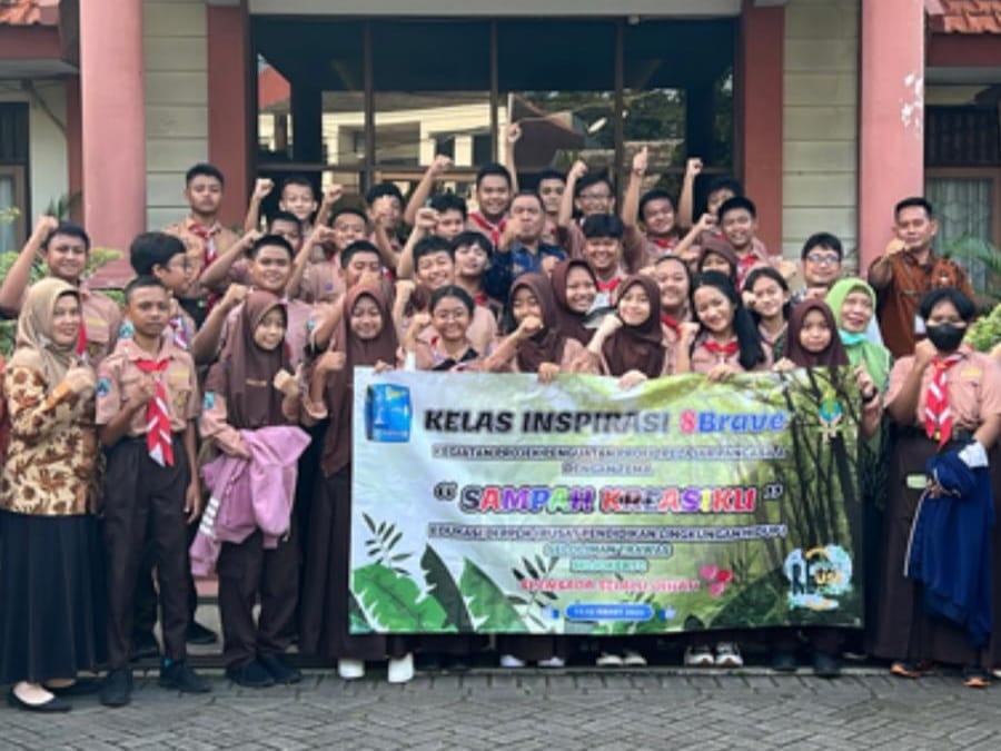 Outdoor Learning Activity SMPN 1 Sidoarjo di Lingkungan Hidup Mojoker