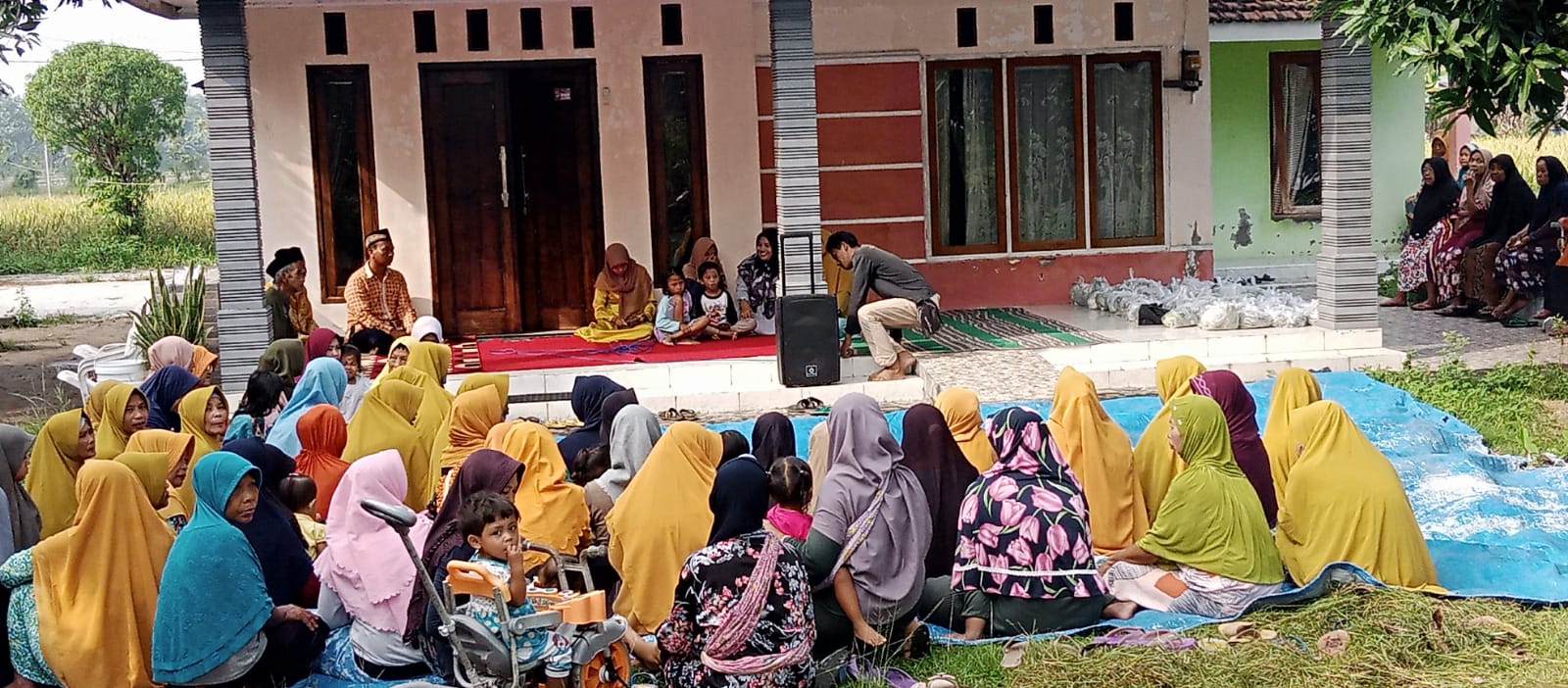 Antusias warga Krembung Berbagi