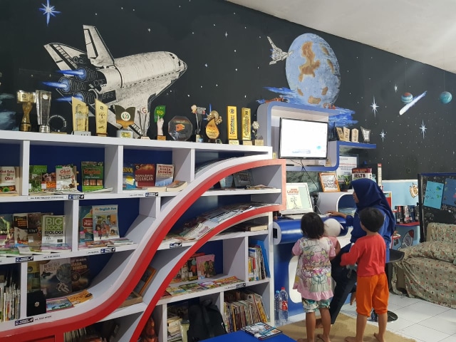 Salah satu TBM di Surabaya