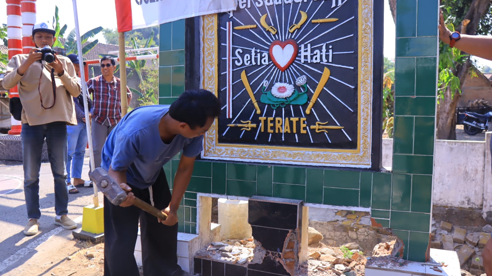 Kapolres Madiun Sambut Baik Pembongkaran 3 Tugu Silat di Kec. Mejayan