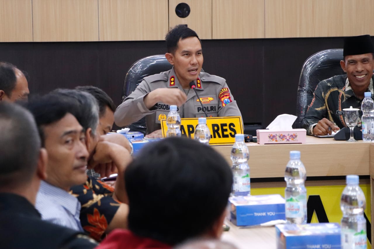 Jum'at Curhat, Kapolres Jombang Berdialog Dengan Umat Kristiani