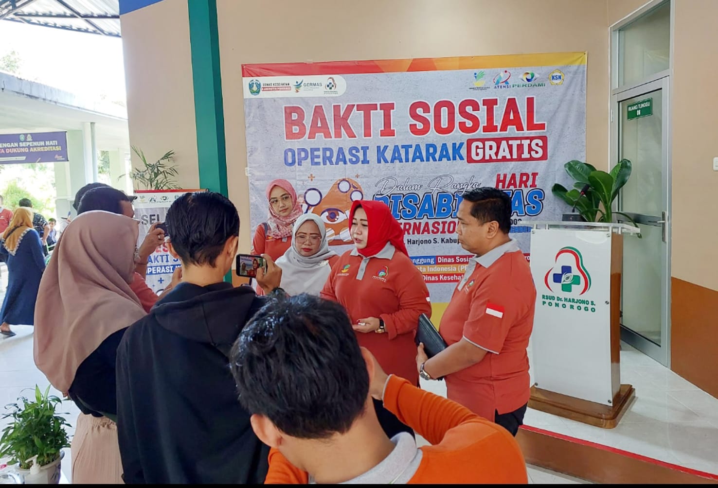106 Warga Antusias Ikuti Operasi Katarak Gratis