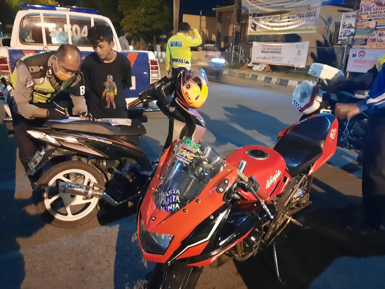 Polres Ponorogo  amankan pemuda dan motor di duga pelaku balap liar