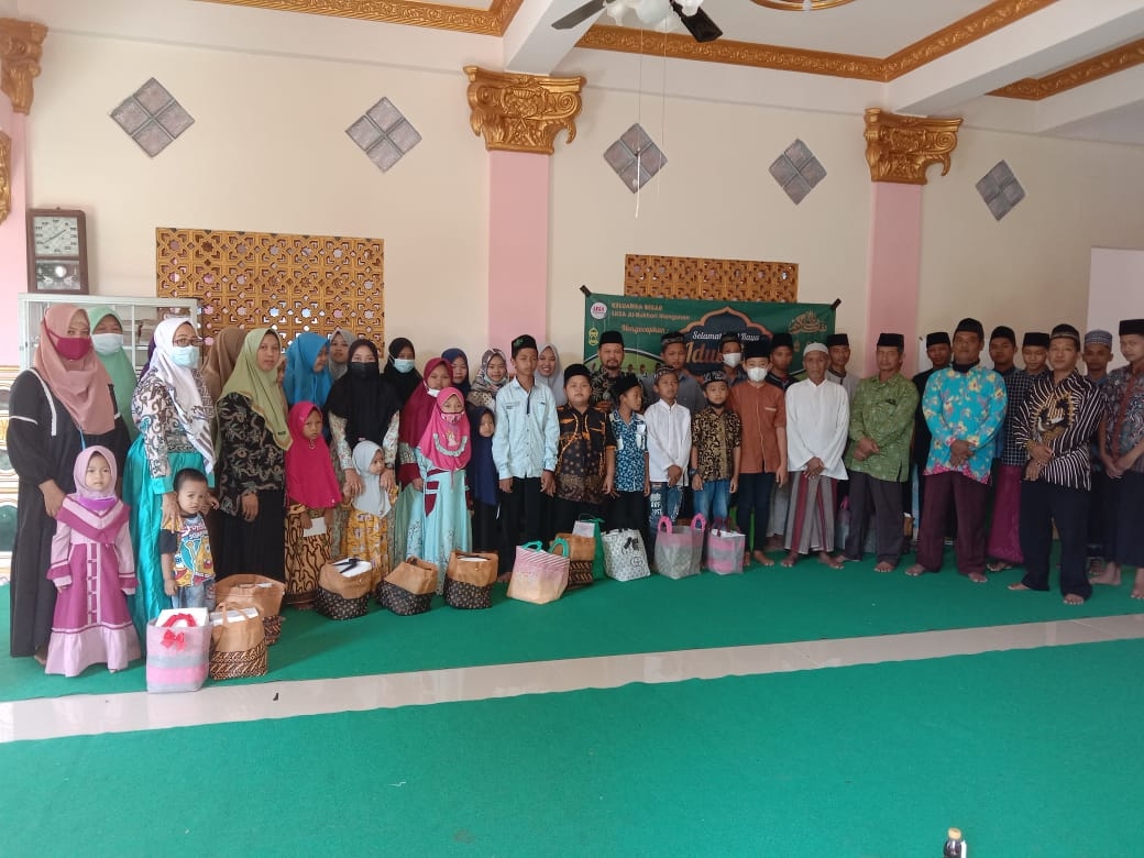 Giat halal bi halal LKSA Al - Bukhori Ponorogo