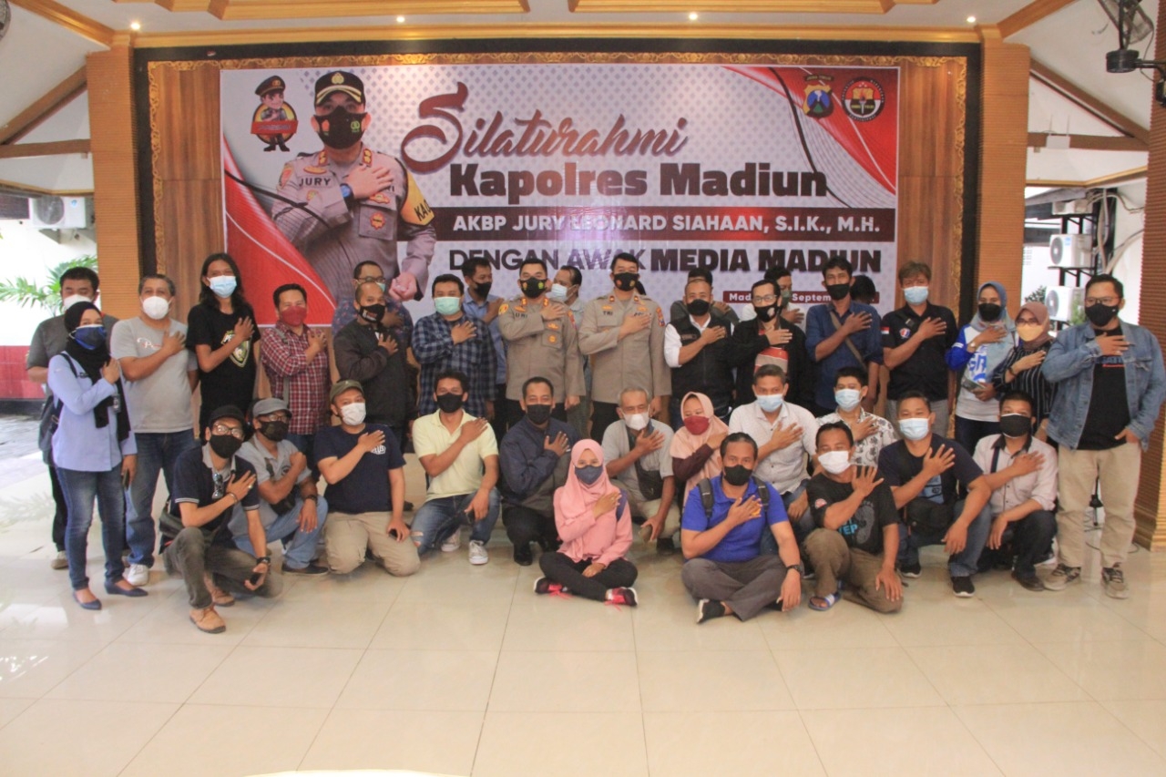 Silaturahmi kapolres  madiun dengan awak media di madiun