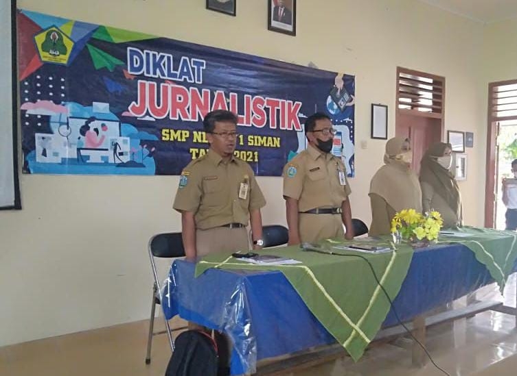 SMPN 1 Siman saat Gelar Diklat Jurnalistik