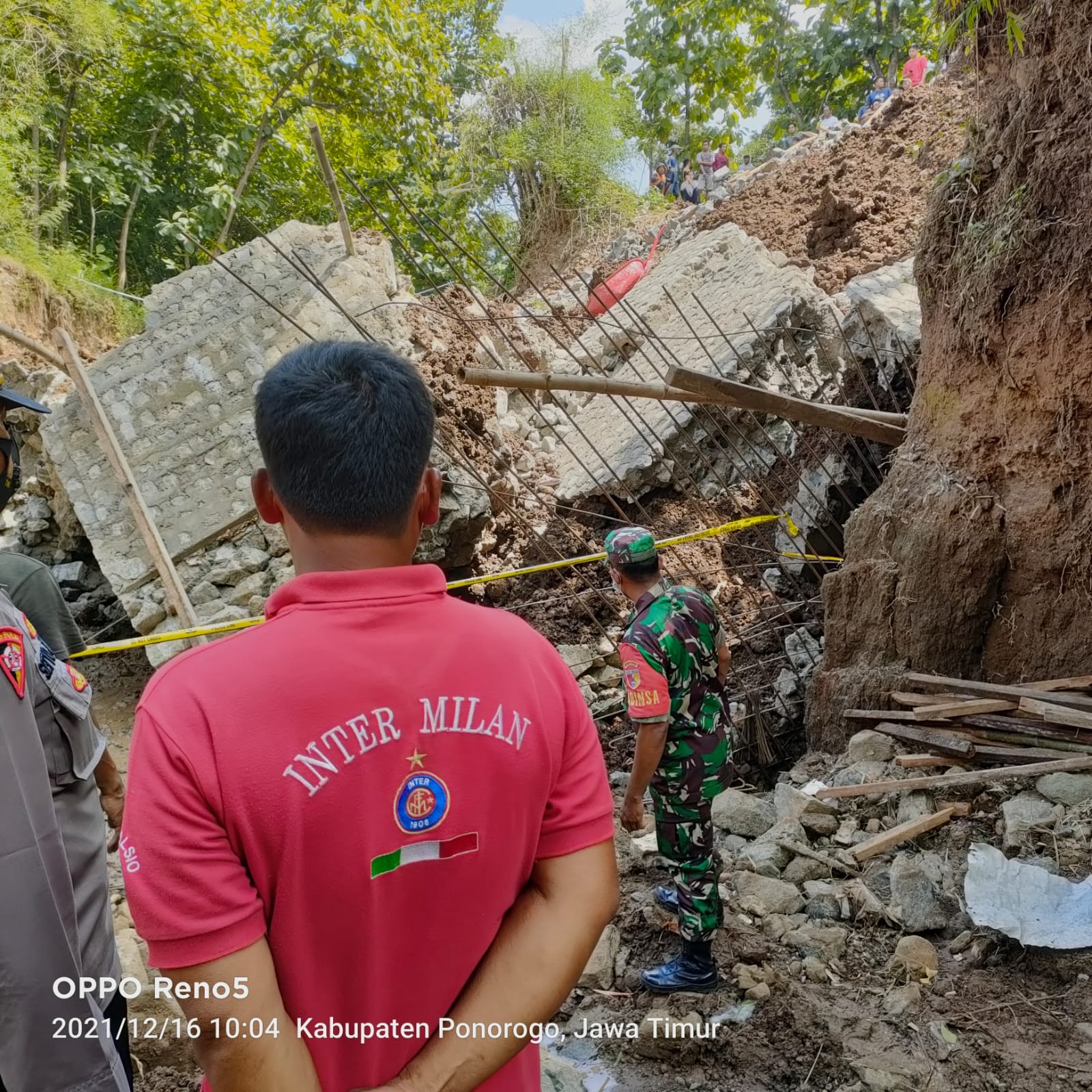 Dua Pekerja Tewas Di TKP Tertimbun Pondasi Jembatan di Desa Grogol Sawoo