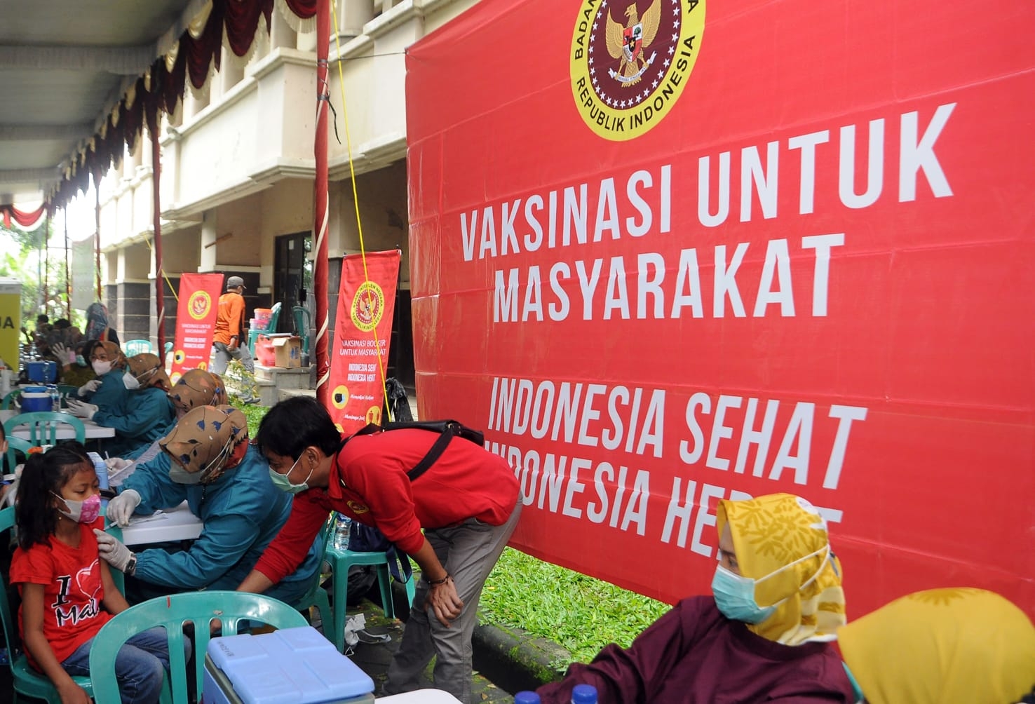 Suasana Saat BIN Jawa Timur Dengan Dinkes Ponorogo Gelar Vaksinasi di CFD