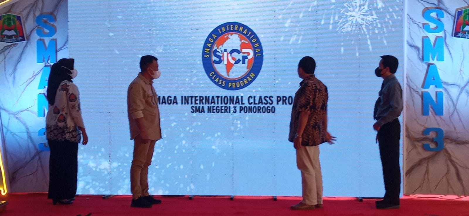 Kang Bupati Ponorogo Sugiri Sancoko membuka kelas internasional di SMAN 3 Ponorogo.